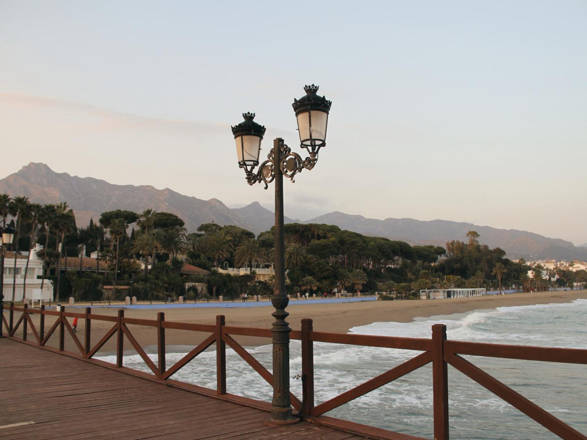 Lejlighed Vacation I Brand New Terrazas De Banus Apt, 24-7 Security, A Minute From The Marina, The Sea And Luxury Shopping Marbella