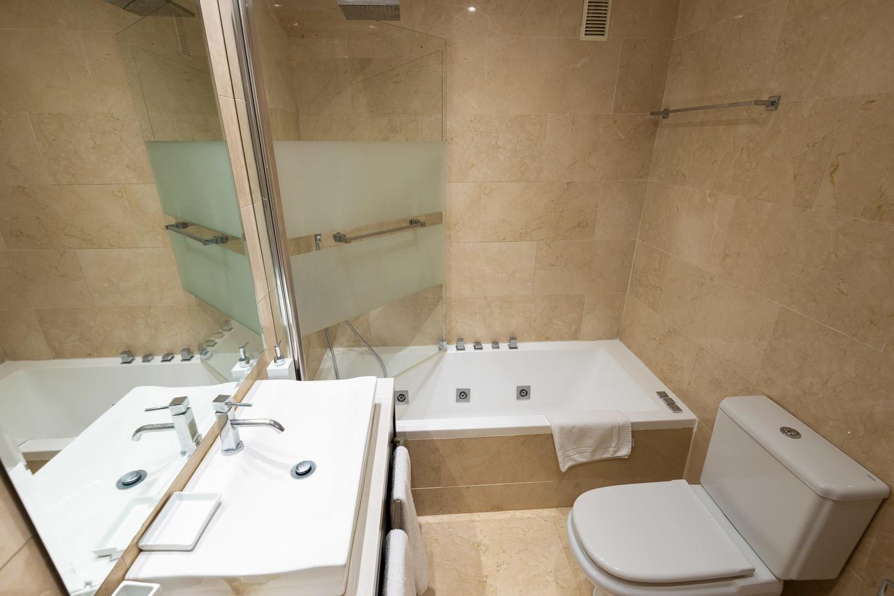 Vacation I Brand New Terrazas De Banus Apt, 24-7 Security, A Minute From The Marina, The Sea And Luxury Shopping Lejlighed *