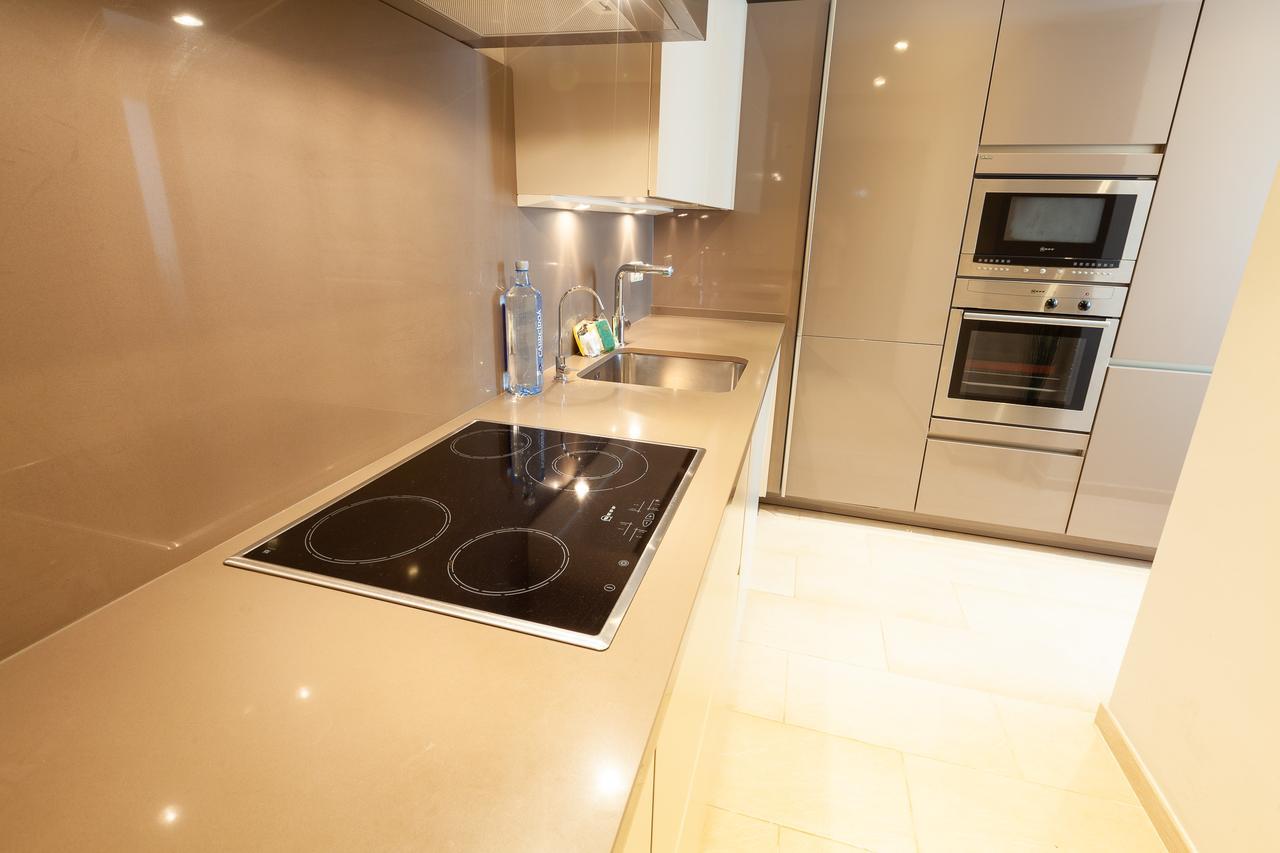 Lejlighed Vacation I Brand New Terrazas De Banus Apt, 24-7 Security, A Minute From The Marina, The Sea And Luxury Shopping Marbella
